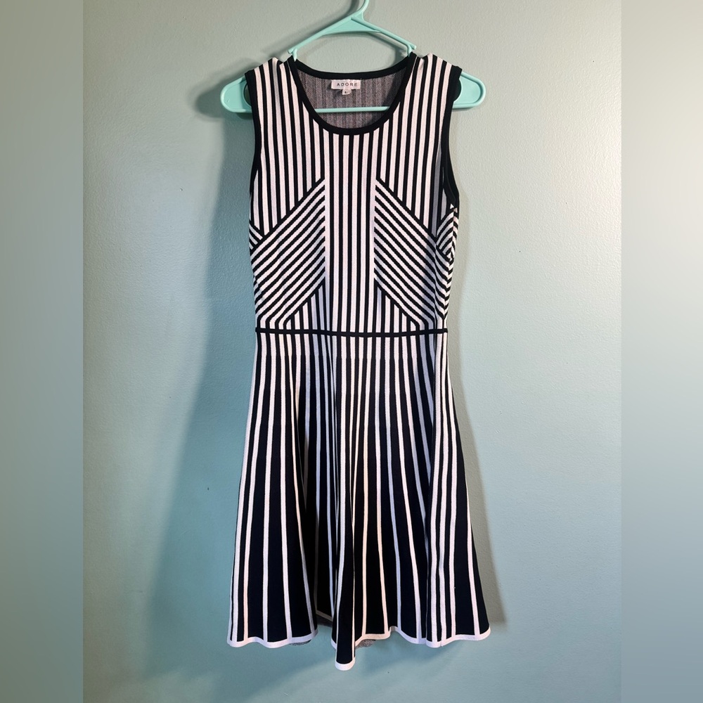 Black and white dress, size large, thick material.